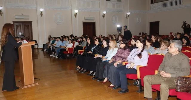 “Azərbaycan və xarici musiqi nümunələrinin solmizasiyası” I Respublika müsabiqəsi Solfecio və səslərin sirri