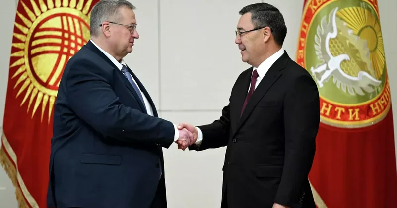 Глава Кыргызстана принял российского вице премьера