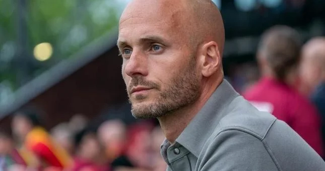 “Ayaks yeni baş məşqçisini TAPDI