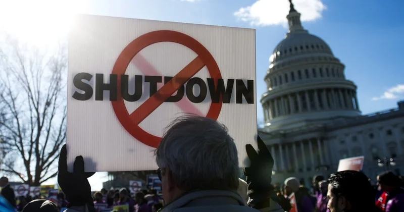 ABŞ də şatdaun başa çatır