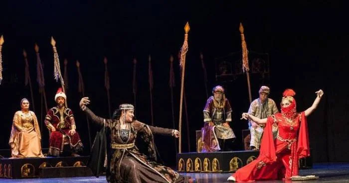 Teatr tamaşalarının hazırlanmasına yarım milyon manat ayrılıb