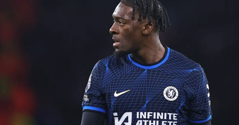 Çelsi qışda fransalı futbolçunu komandadan göndərəcək