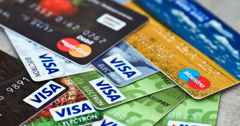 Kredit kartları ilə əməliyyatların həcmi 1 mlrd. manata yaxın artıb