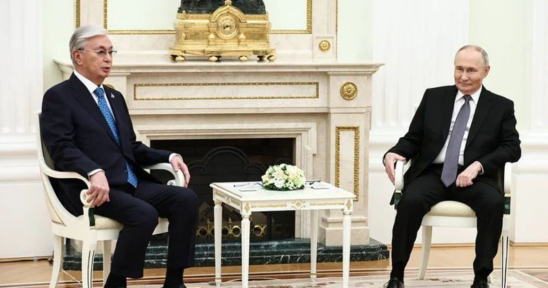 Putin Kremldə Tokayevi qarşıladı