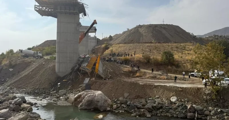 Обрушение лесов строящегося моста в Диярбакыре: есть погибшие ФОТО
