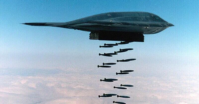 США заказали партию стратегических бомбардировщиков B 2