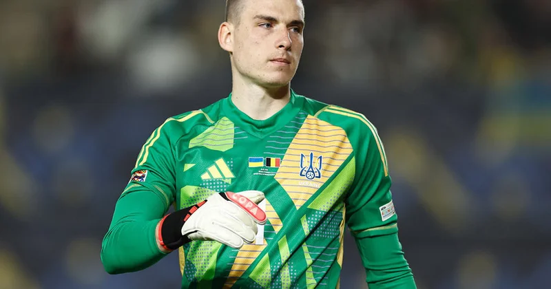 Ukrayna millisinin qapıçısı İngiltərənin aparıcı klubuna keçə bilər