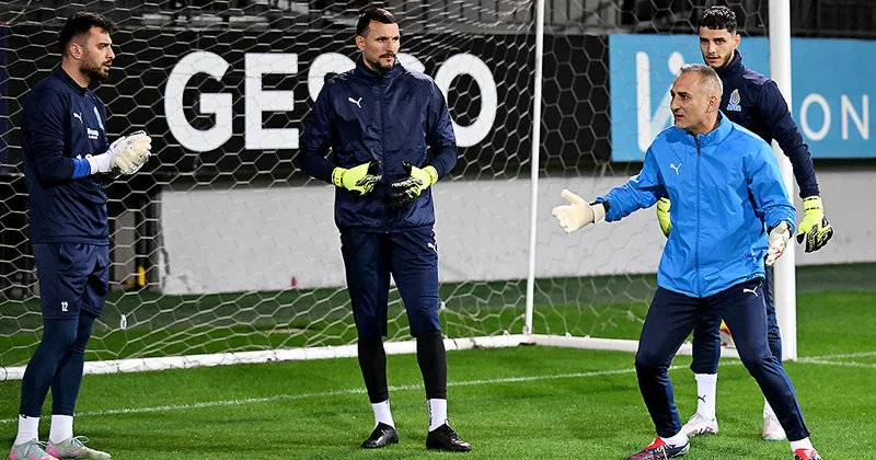 Экс вратарь милли : У тренерского штаба сборной непростой выбор