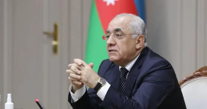 Baş nazir Əli Əsədov Gürcüstanla təmasda olub