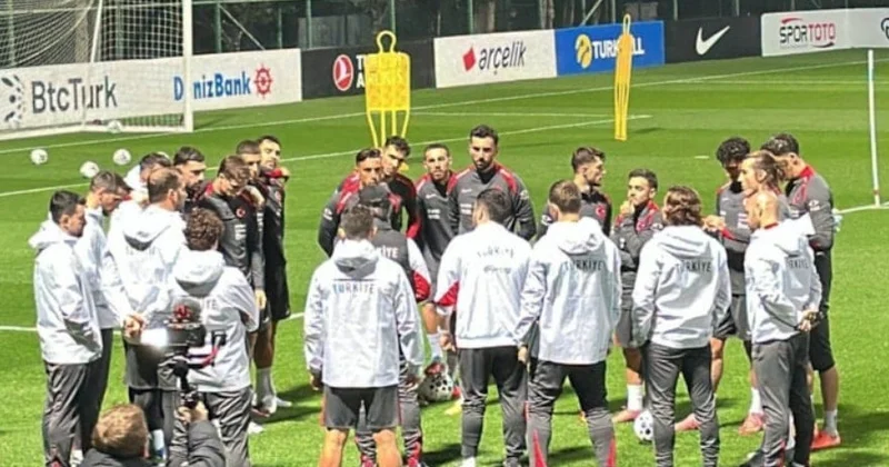 Türkiyə futbolunda rəzalət Millinin 15 üzvü qatılmadı