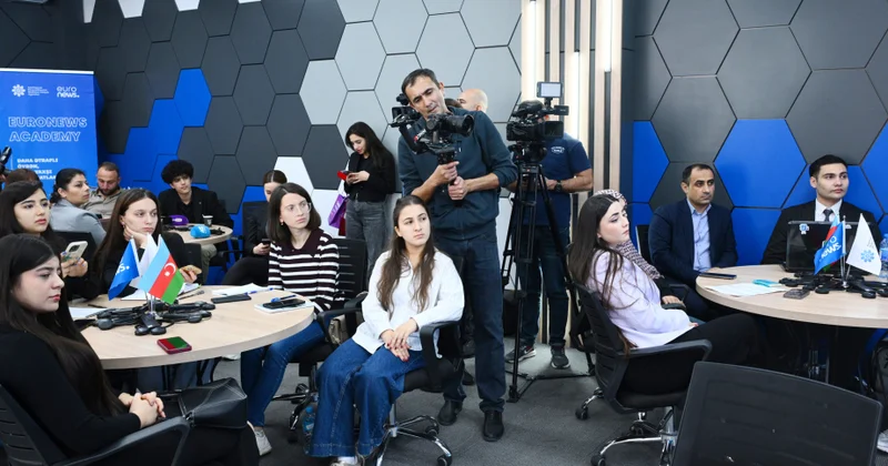 “TV və canlı jurnalistika” mövzusunda təlim proqramı başlayıb