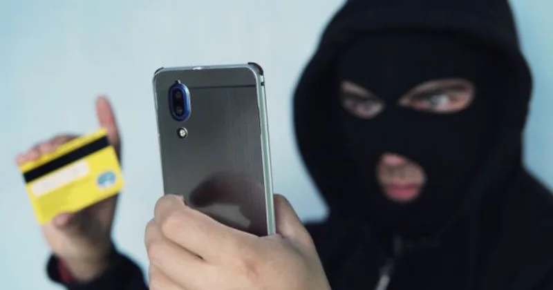 МВД предупредило об охотниках за картами