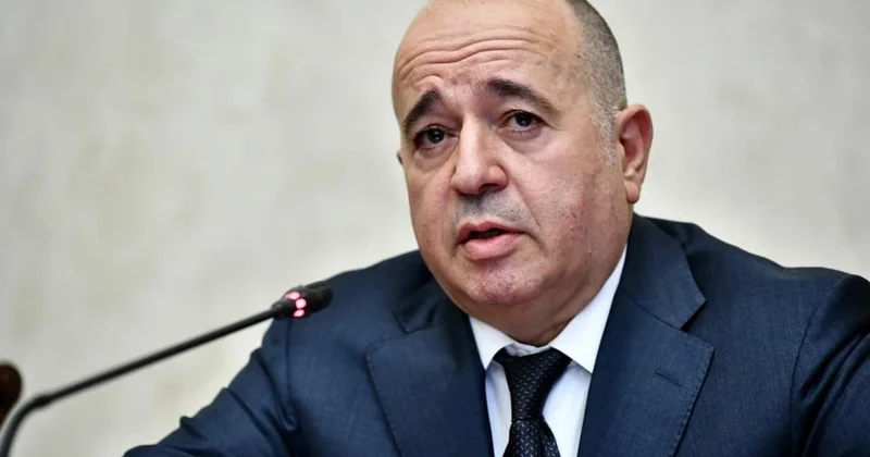 Ermənistanın sabiq müdafiə naziri barəsində qiyabi icraat başlanıb