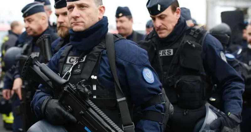 Fransa asayişin qorunması üçün Qəzzaya 100 dən çox jandarm göndərmək niyyətindədir