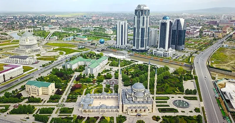 Çeçenistanda dəfn mərasimində bədbəxt hadisə: 20 nəfər yaralanıb