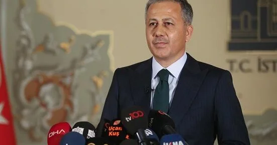 Türkiyəli nazir qəzanın olduğu yerə gəldi