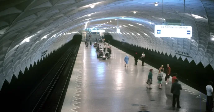 Xarkov metrosu 3 gündür ki işləmir