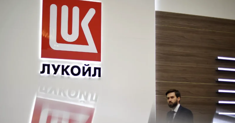 Avropada LUKOİL aktivləri uğrunda rəqabət qızışır