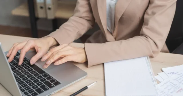 Электронная система краткосрочных отпусков запущена в Азербайджане: что нужно знать