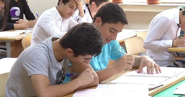 Yeni imtahan modeli şagirdləri çətin vəziyyətdə qoydu VİDEO