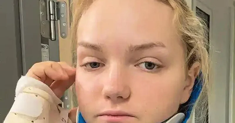 Лев стащил женщину с лошади во время сафари и прокусил ей шею