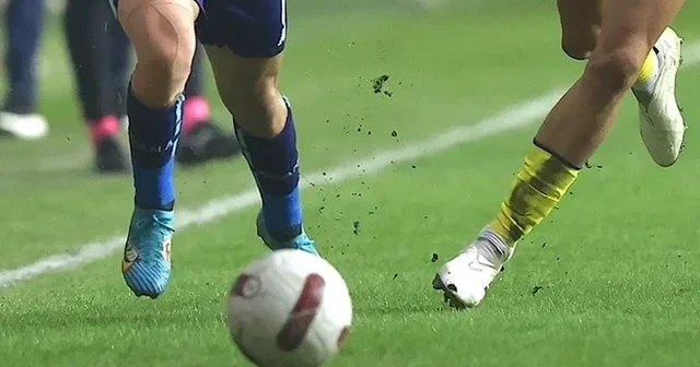 Nigeriyada futbol faciəsi: Futbolçu matç zamanı bıçaqlanıb