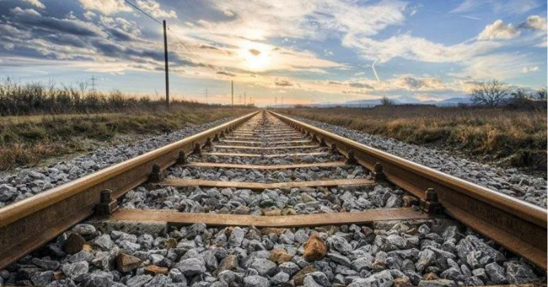 “Mehri Naxçıvan dəmir yolunun tikintisi Paşinyanın qardaşına veriləcək”