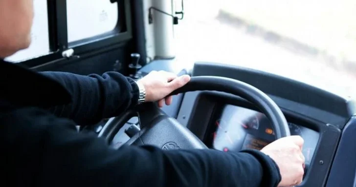 В Ширване пьяный водитель микроавтобуса отправлен за решетку