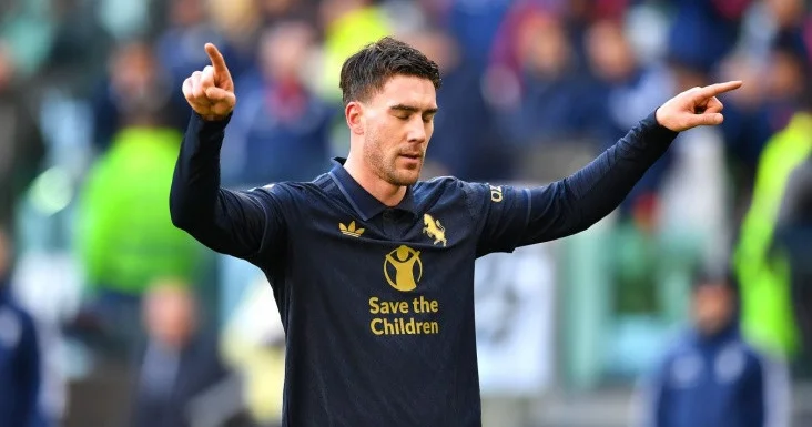 “Yuventus”un baş direktoru Vlahoviçlə müqavilənin uzadılması barədə danışıb