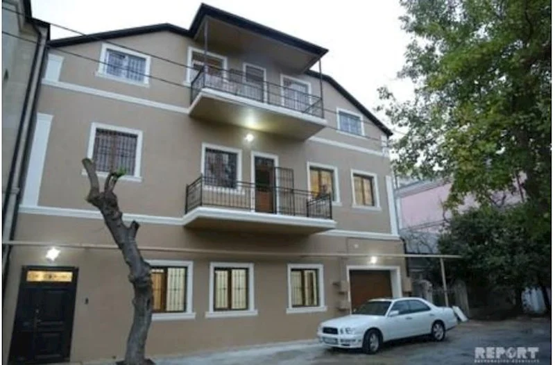 Elçibəyin evi qarət olunub KİV