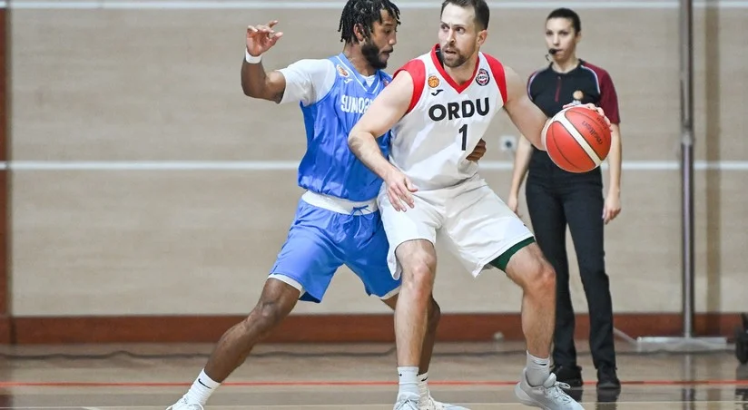 Azərbaycan Basketbol Liqasında Ordu Sumqayıta böyük hesabla qalib gəlib