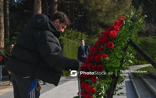 Lionel Messi Heydər Əliyevin məzarını ziyarət etdi FOTOLAR İdmanXəbər