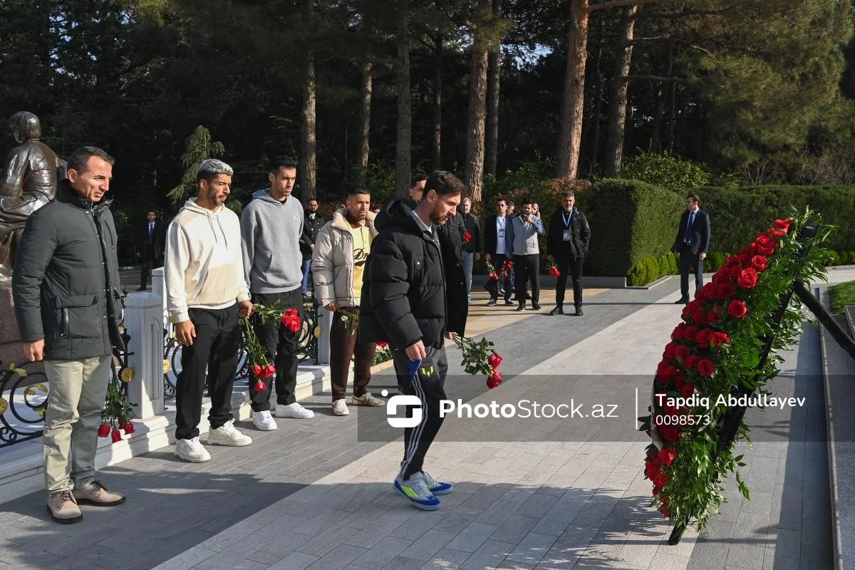 Messi Fəxri Xiyabanda FOTOLAR