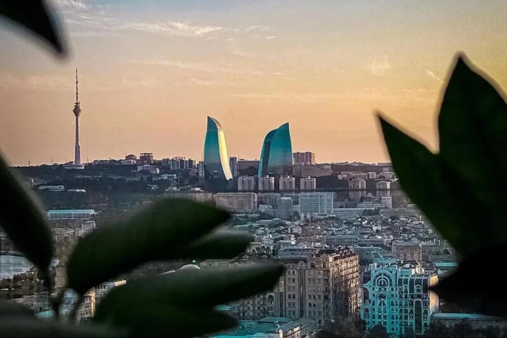 Bakıda yağış, dağlıq ərazilərdə qar yağacaq SABAHIN HAVASI