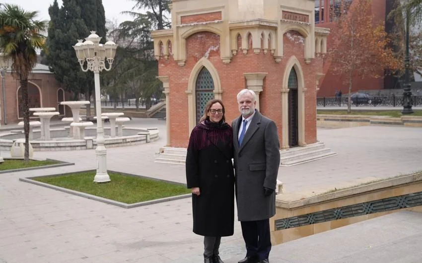 525ci qəzet Gəncə ilə tanışlıq Azərbaycanın zəngin tarixi və mədəni irsi haqqında çox məlumat verdi Səfir