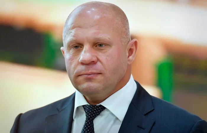 Emelianenko həyatında ilk dəfə bunu etdi