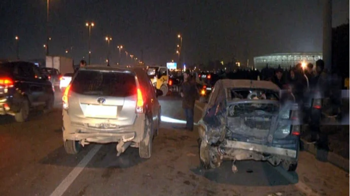 Bakıda 4 “Toyota” toqquşdu Xəsarət alan var FOTO