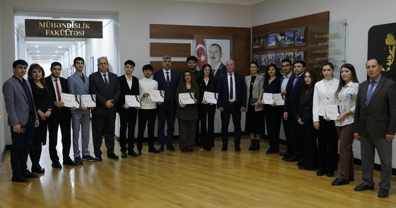 SDU nun Brend tələbə ləri mükafatlandırılıb FOTOLAR