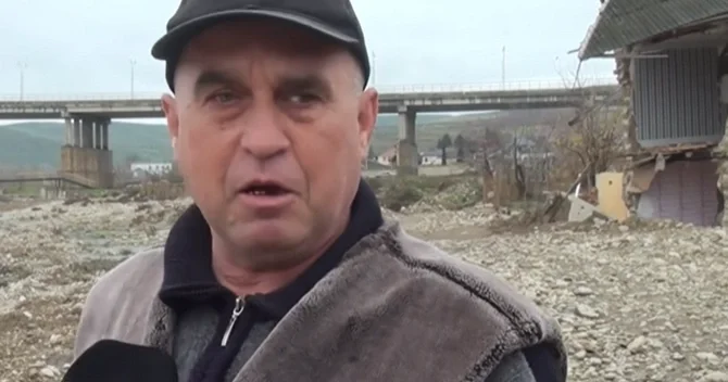 Şabran sakini: Yağış yağanda evdə yatmağa qorxuruq