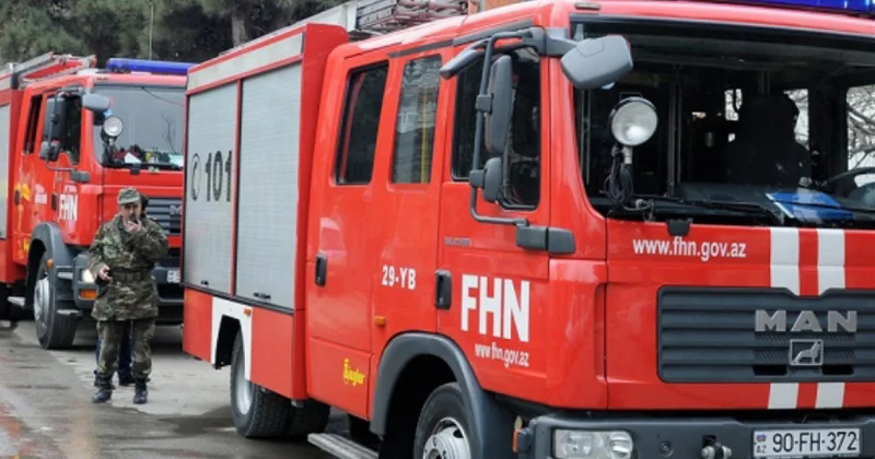 Пожар в пятиэтажке в Баку