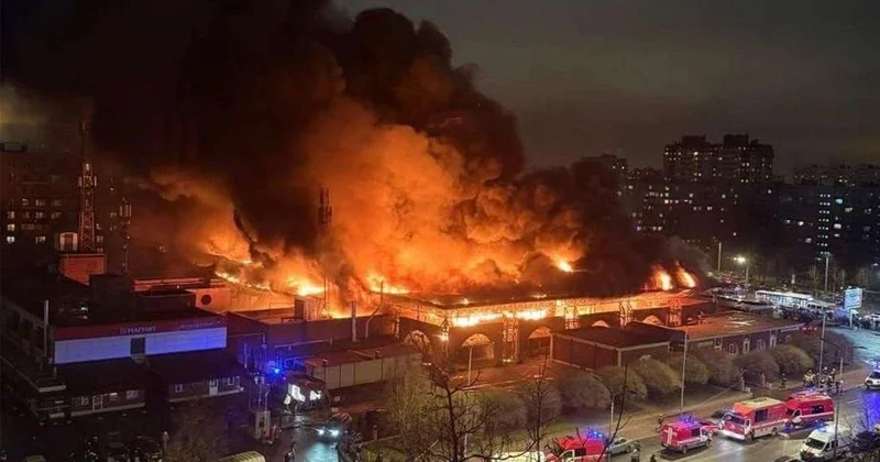 Rusiyada azərbaycanlıların çalışdığı bazar yandı 1 nəfər həlak oldu VİDEO