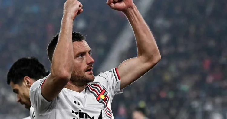 38 yaşlı hücumçu İtaliyada ən yaxşı seçildi