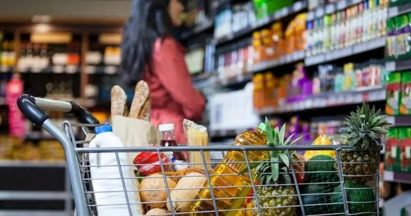 Azərbaycan əhalisi xərclərinin yarıdan çoxunu yeyib içməyə sərf edir