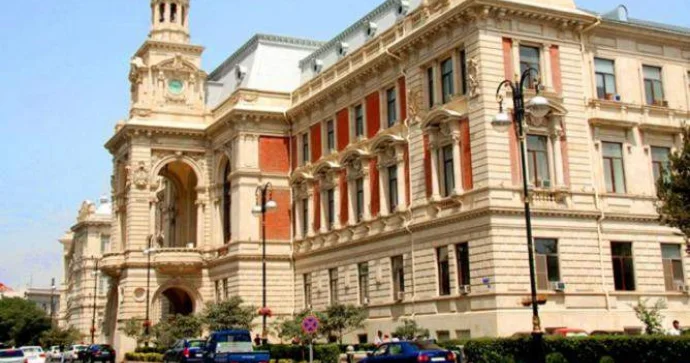 Bakıda 12 icra hakimiyyətin Aparat strukturunda bəzi şöbələr ləğv edilib