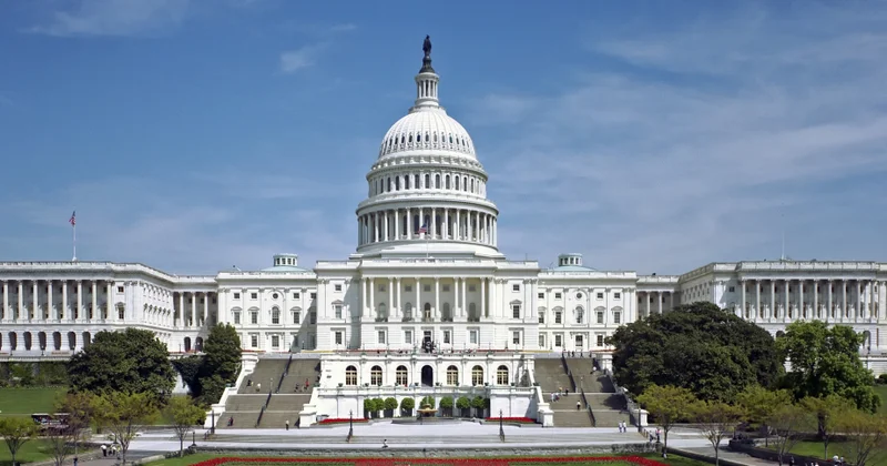 ABŞ Konqresinin Nümayəndələr Palatası 901 milyard dollarlıq müdafiə xərcləri layihəsini qəbul edib