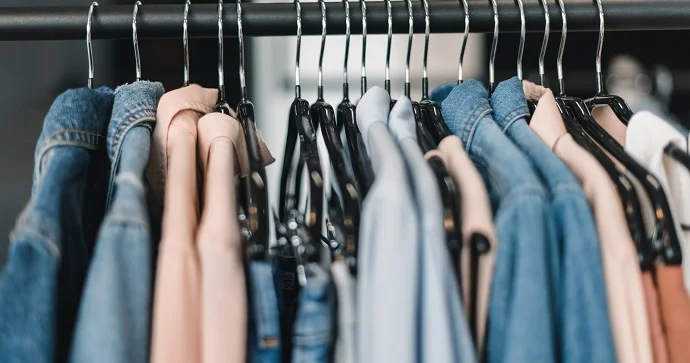 Ölkə əhalisi geyimə 9 mlrd. manata yaxın pul xərcləyib