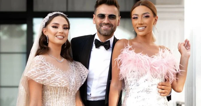 Röya qardaşına avtomobil hədiyyə etdi