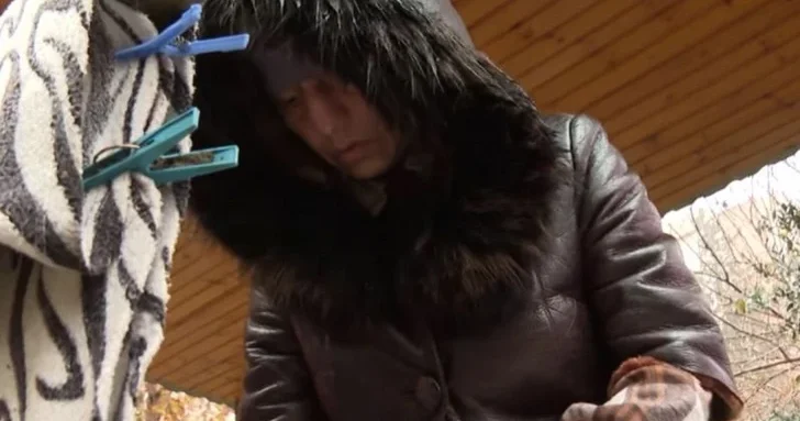 Муж и сестра забрали у меня ключи от дома : в Баку женщина вот уже 3 месяца вынуждена жить на улице