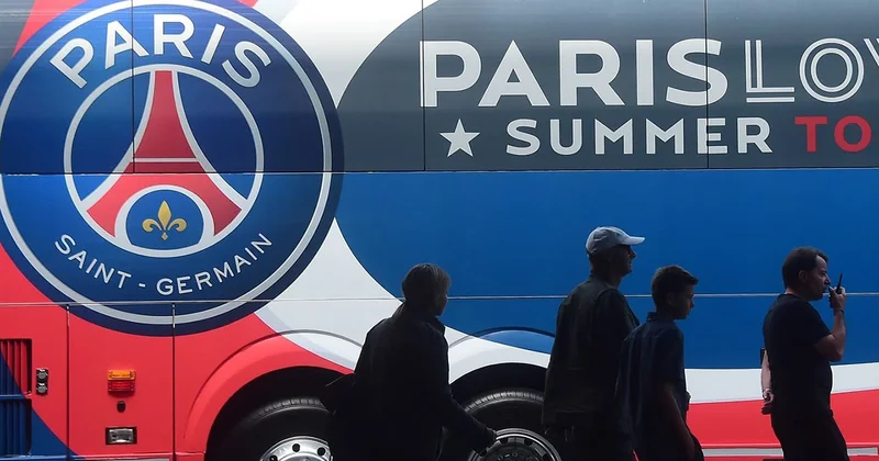 Bu dəfə PSJ nin avtobusuna hücum etdilər