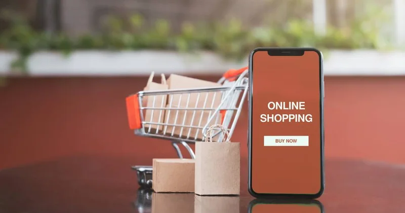 Onlayn ticarət artır, bəs real satışlar azalırmı?